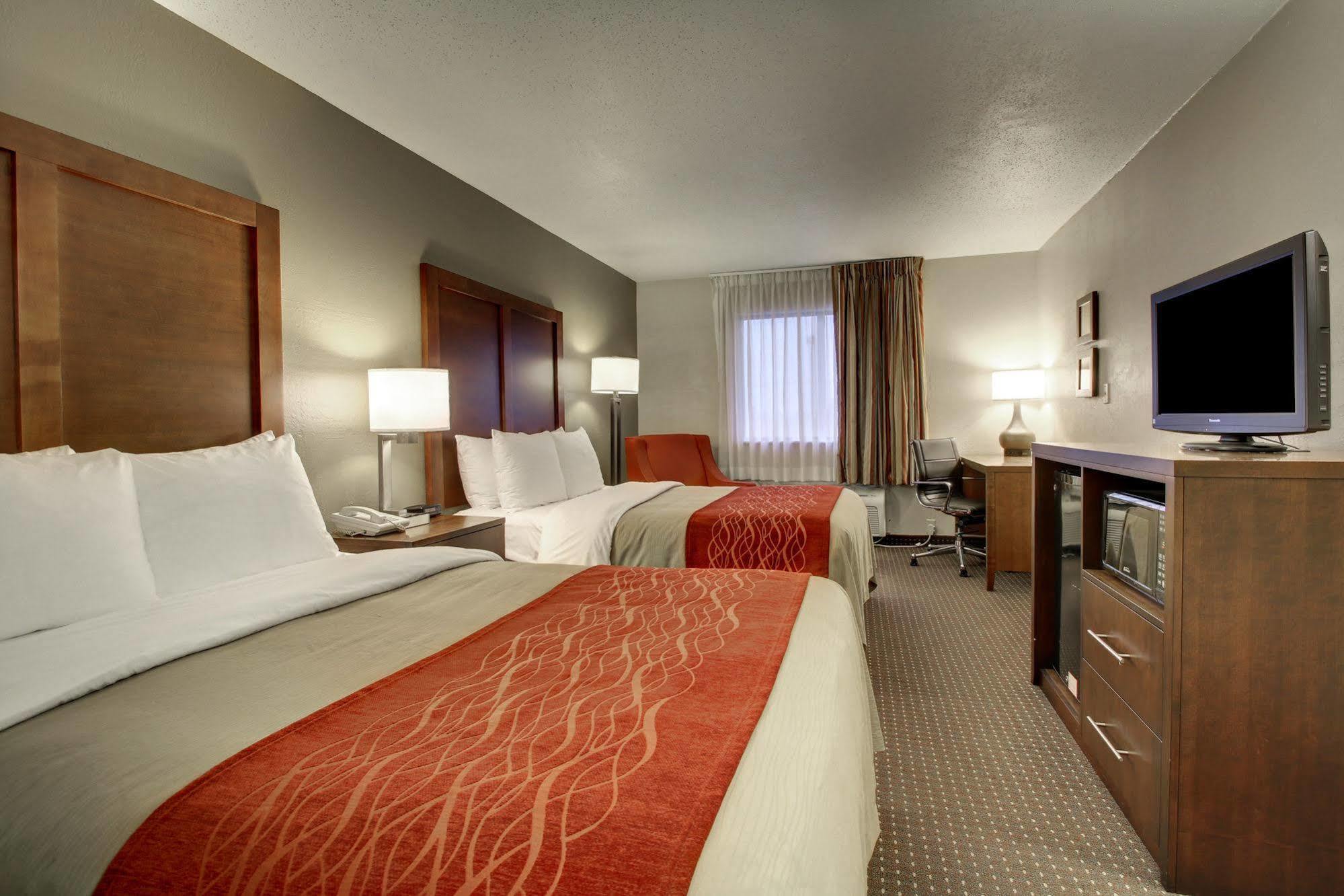 Quality Inn Waverly Exterior photo